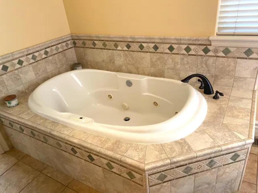 Private Master Suite With Sauna And Bathtub Fair Oaks Extérieur photo
